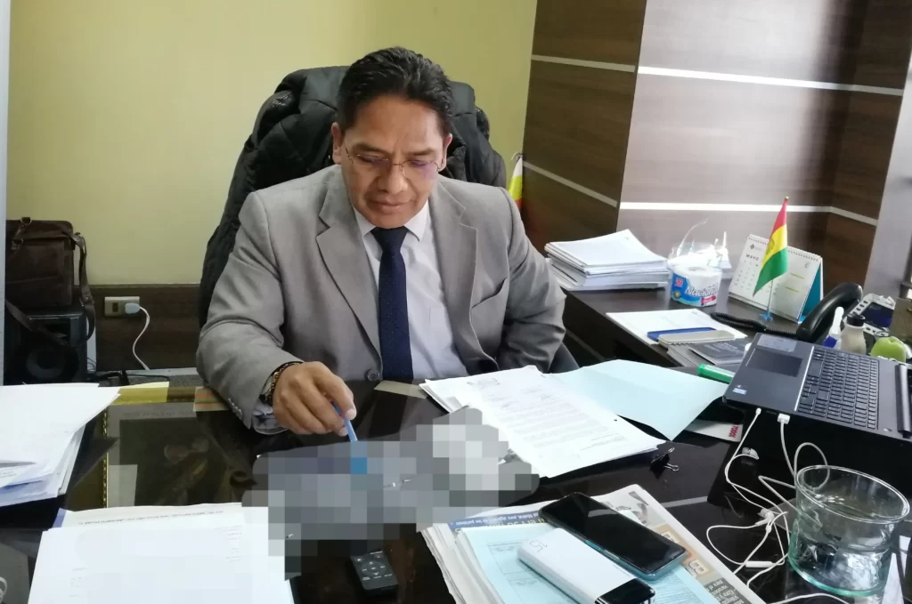 Viceministro Jorge Silva estuvo haciendo inspecciones para evitar que haya daños a los compradores de los terrenos. 